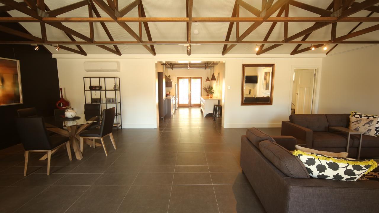 Irongate Studio B&B Mintaro Екстериор снимка