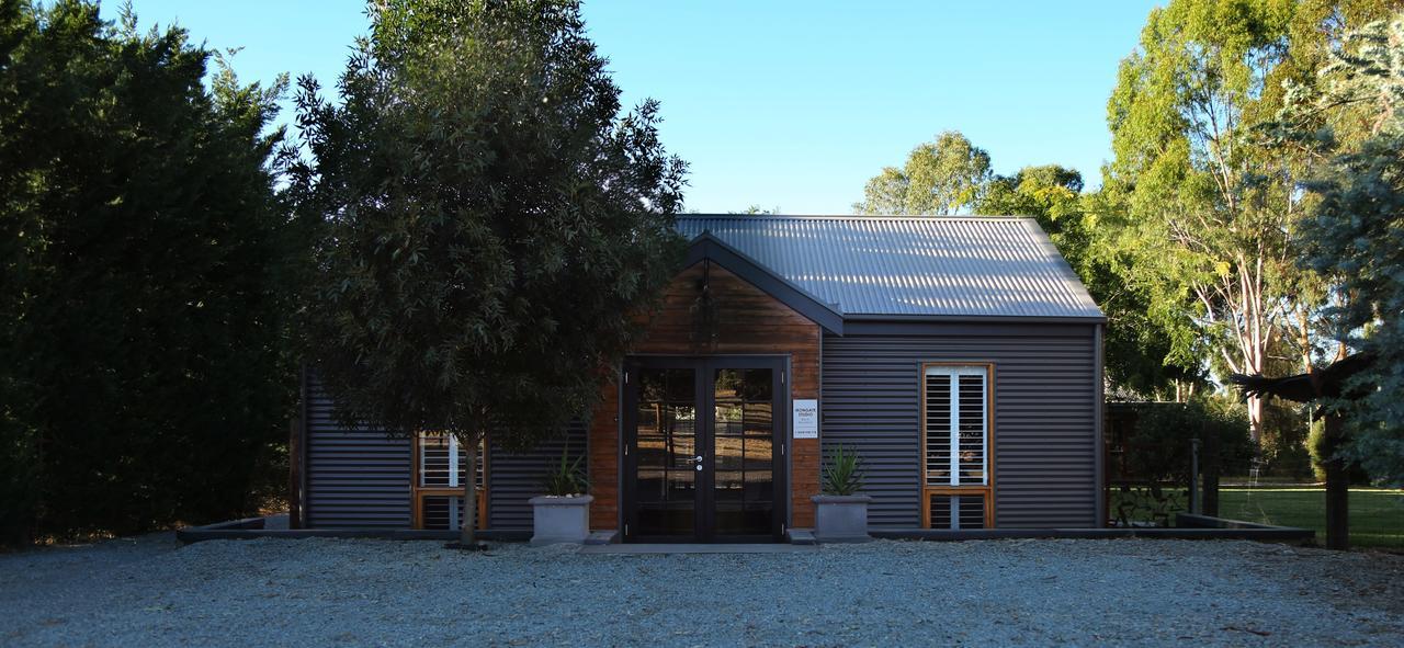 Irongate Studio B&B Mintaro Екстериор снимка