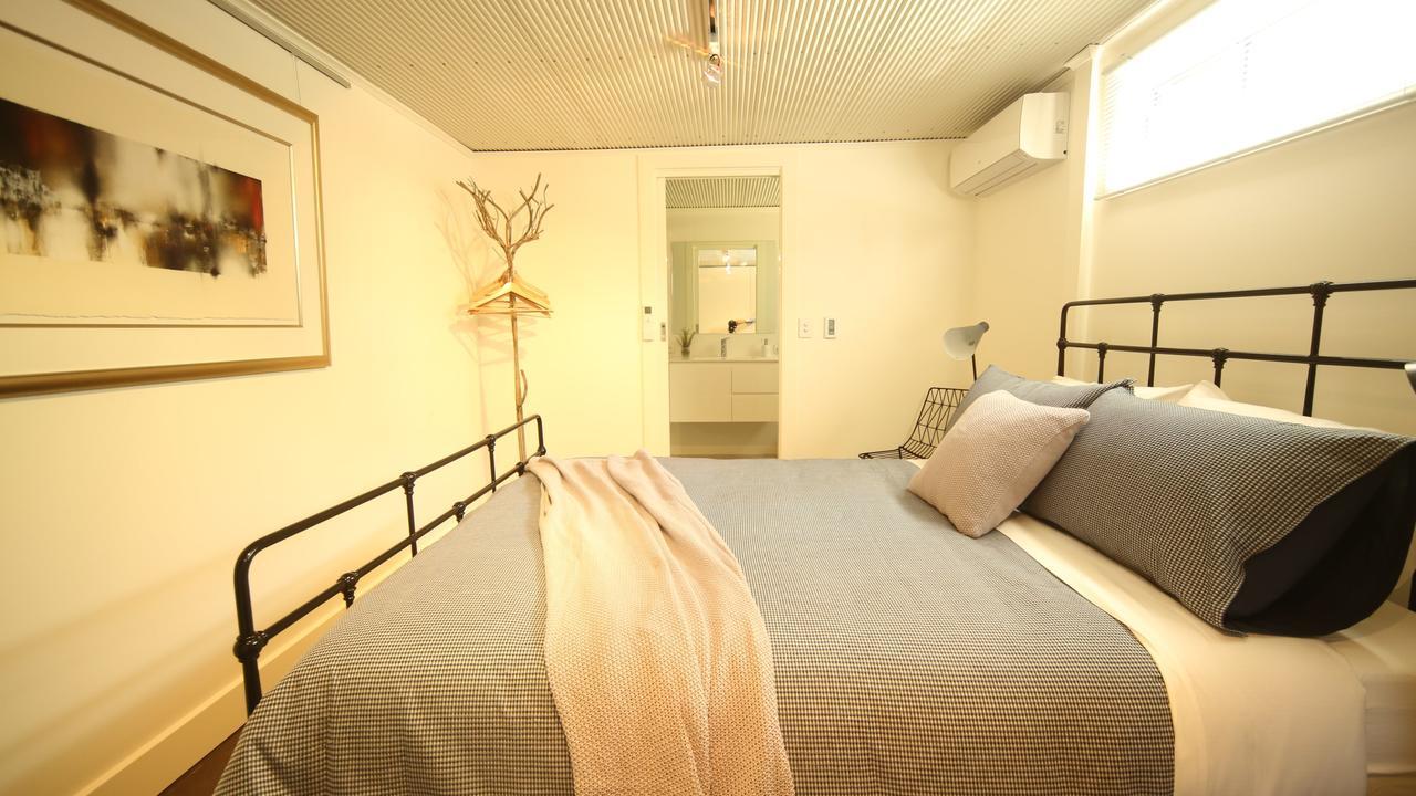 Irongate Studio B&B Mintaro Екстериор снимка