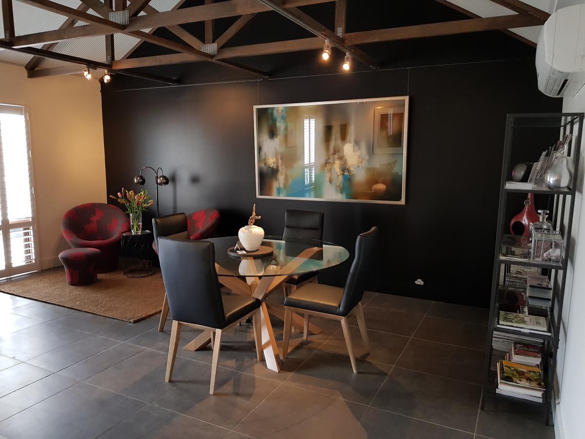 Irongate Studio B&B Mintaro Екстериор снимка